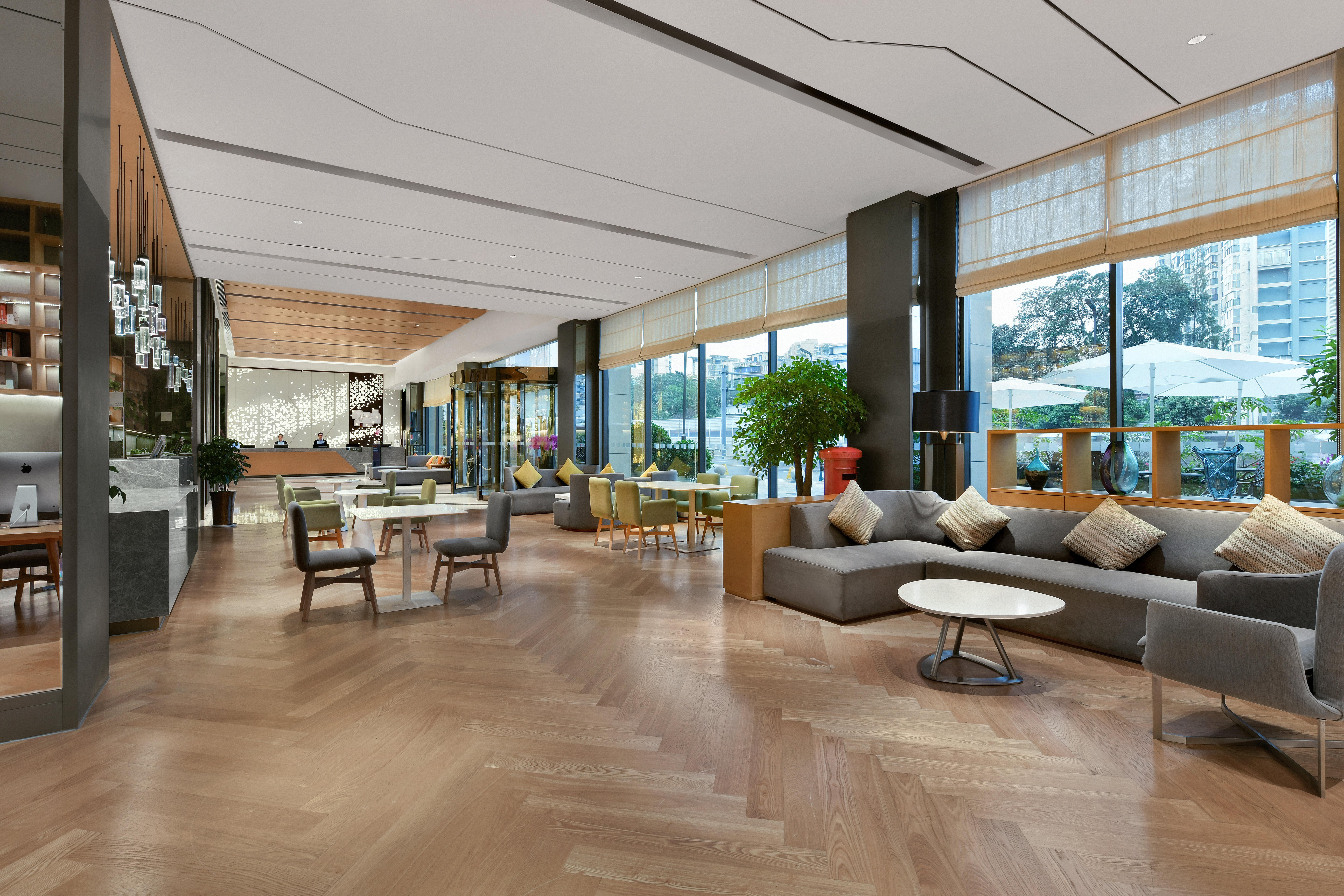 Holiday Inn Express Chengdu Huanhuaxi By Ihg-Near Jinsha Site Musem,Near Wuhou Temple Museum,Welcome Drinks,Free Gym,Free Self-Service Laundry Чънду Екстериор снимка